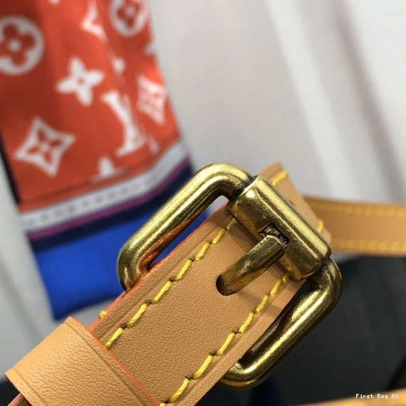 First bag VUITTON SLANTING LOUIS 0806